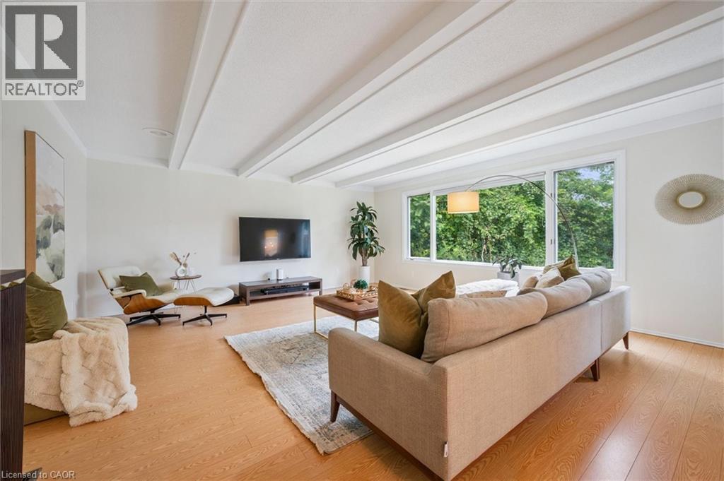 Photo 31 of 120 Riverbank Drive, Cambridge ON