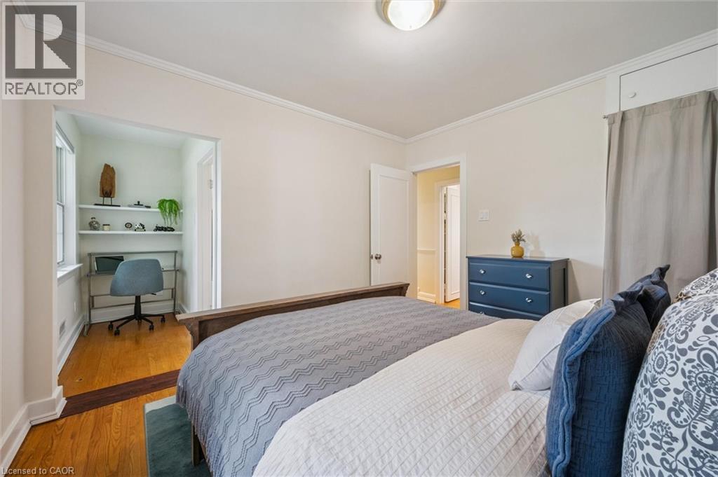 Photo 36 of 120 Riverbank Drive, Cambridge ON