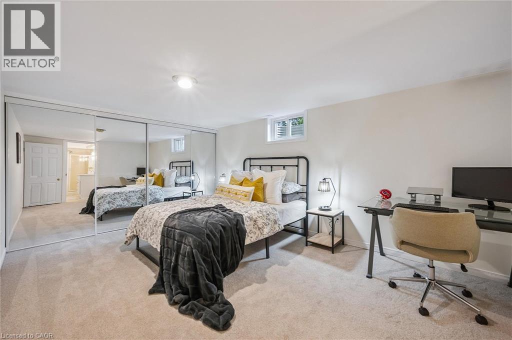 Photo 23 of 120 Riverbank Drive, Cambridge ON
