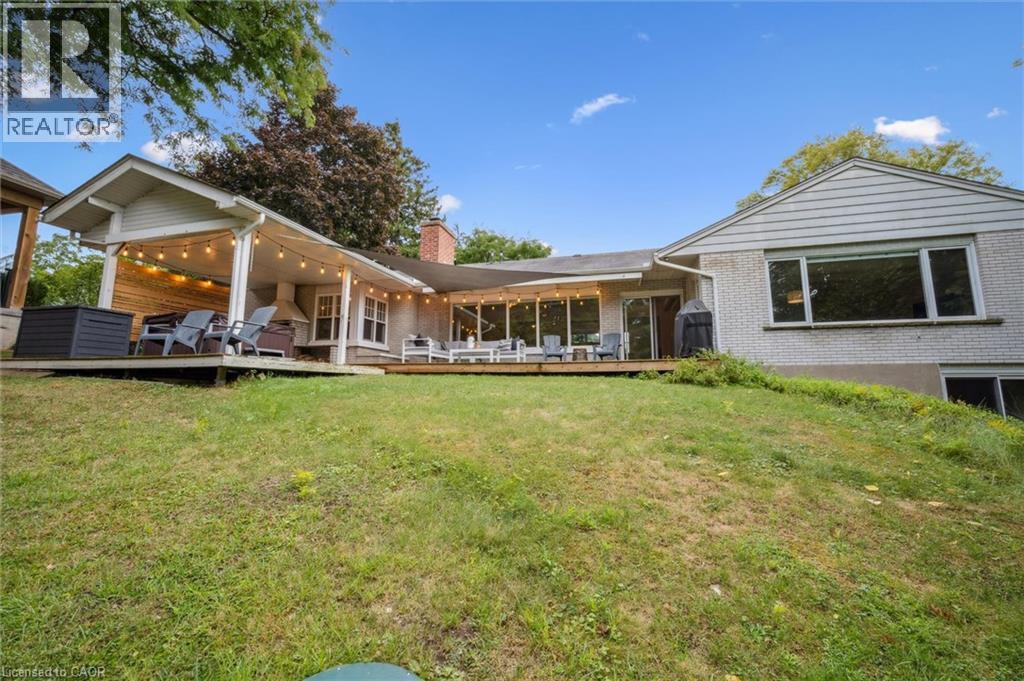 Photo 25 of 120 Riverbank Drive, Cambridge ON