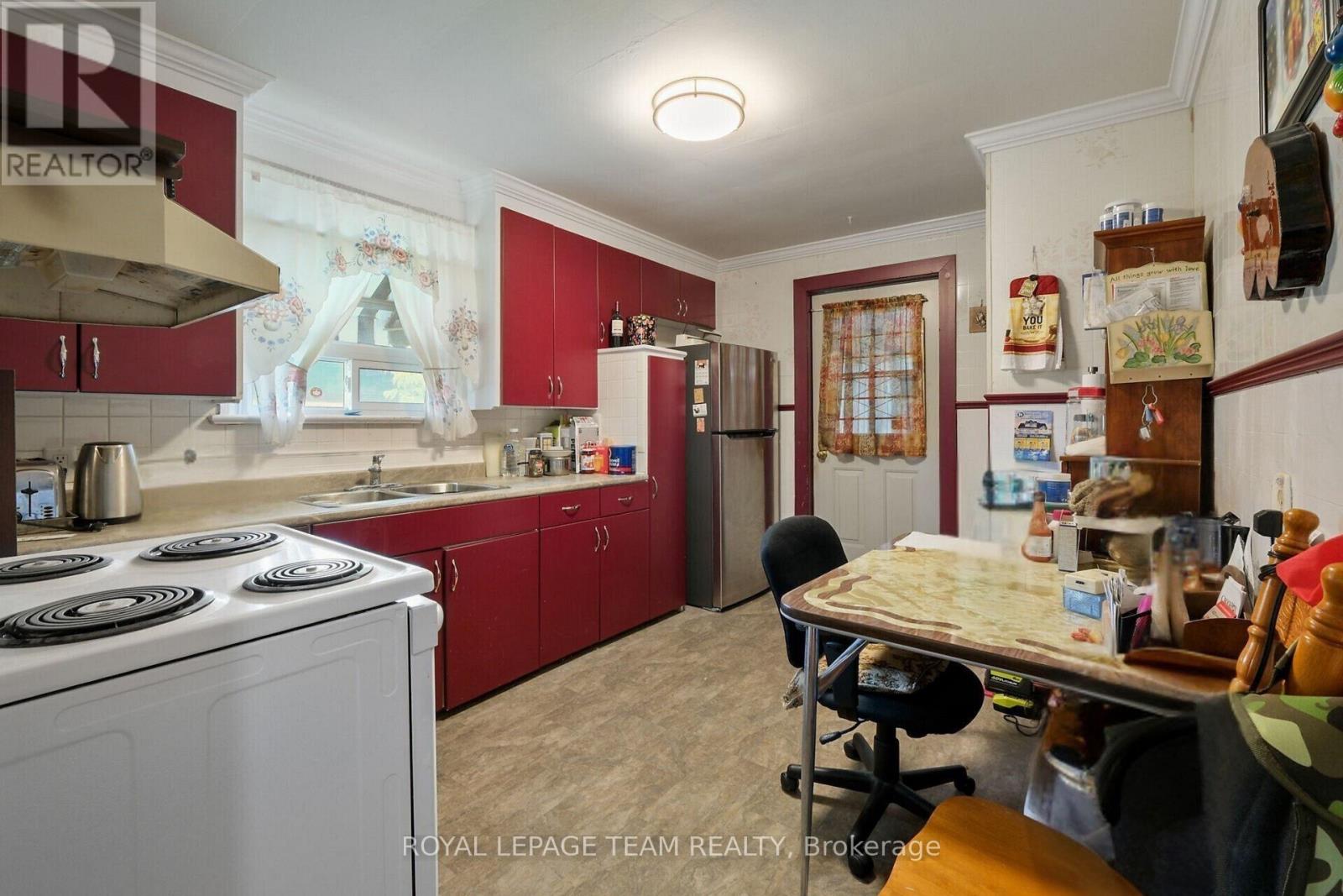 Photo 17 of 1424 Rosenthal Avenue, Ottawa ON