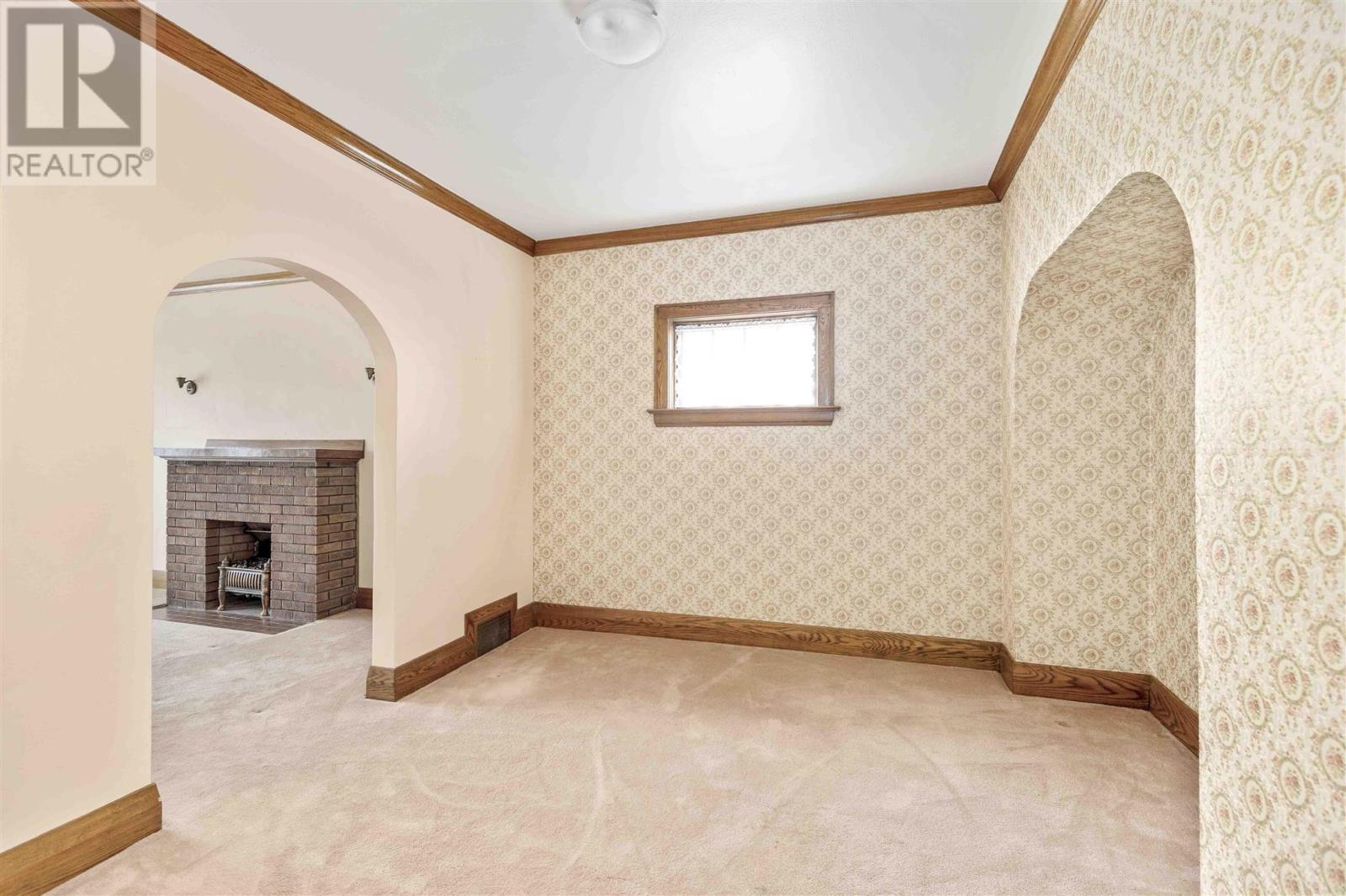 Photo 12 of 728 730 Wellington St E, Sault Ste Marie ON