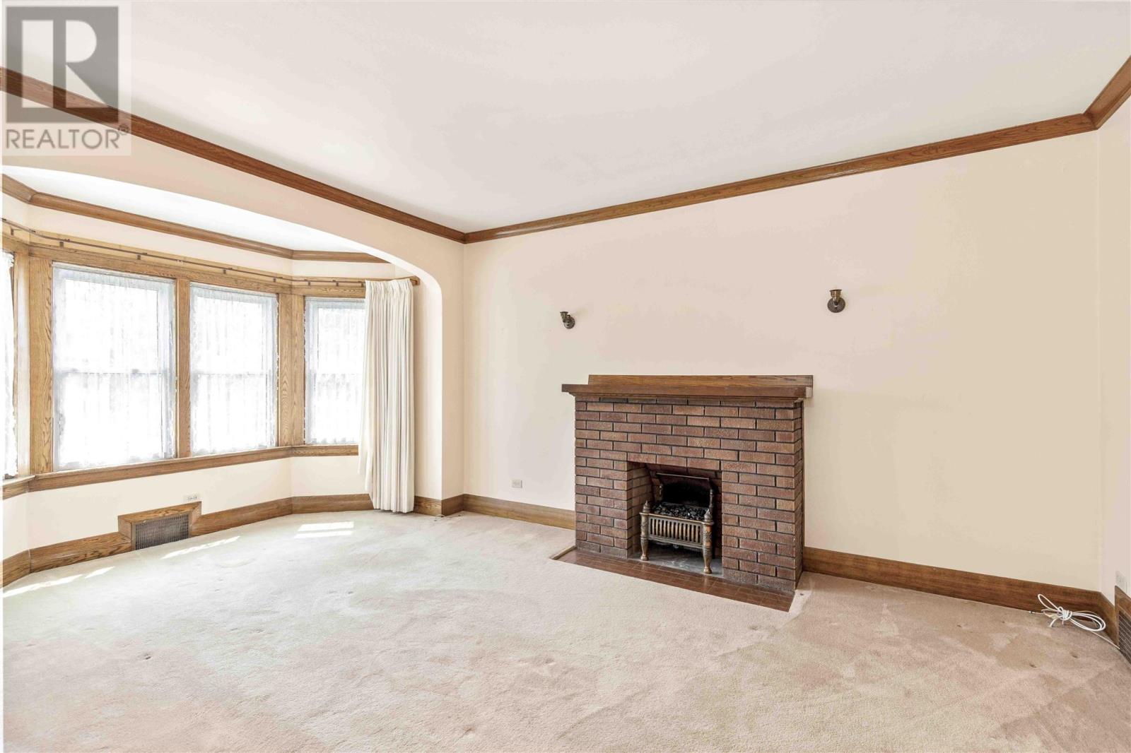 Photo 25 of 728 730 Wellington St E, Sault Ste Marie ON