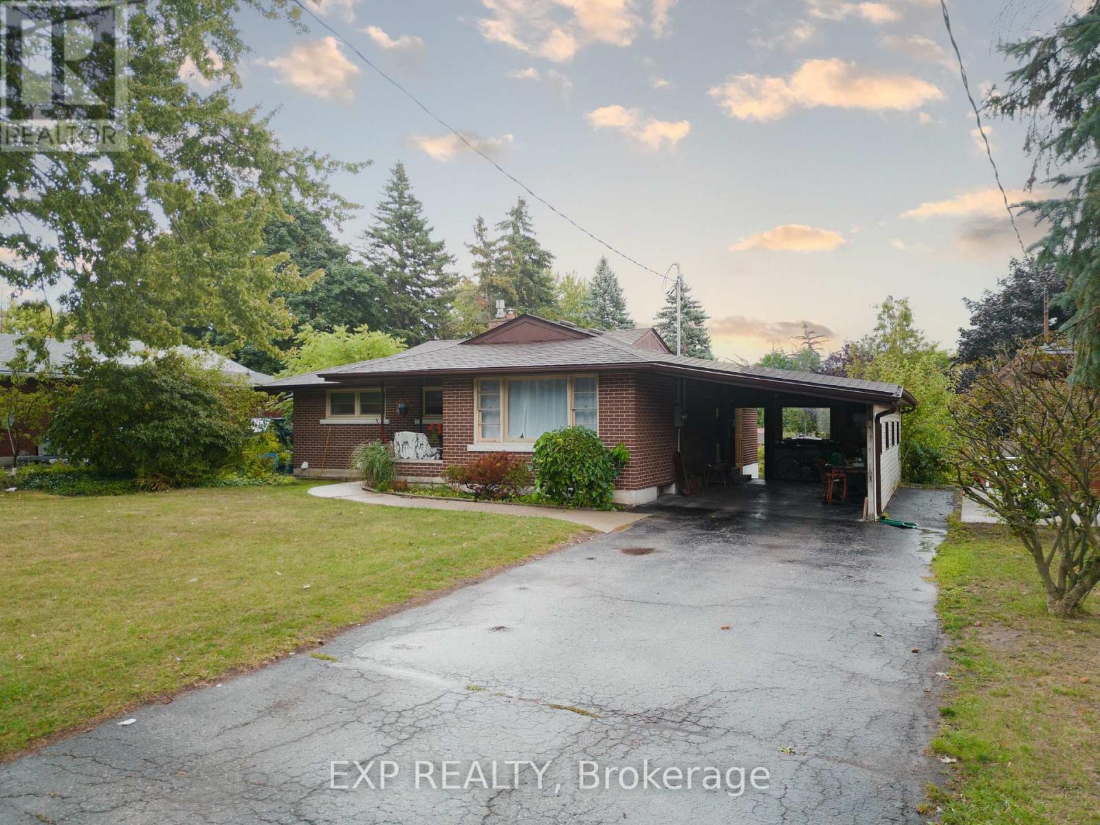 Photo 1 of 189 Gatewood Road, Kitchener ON