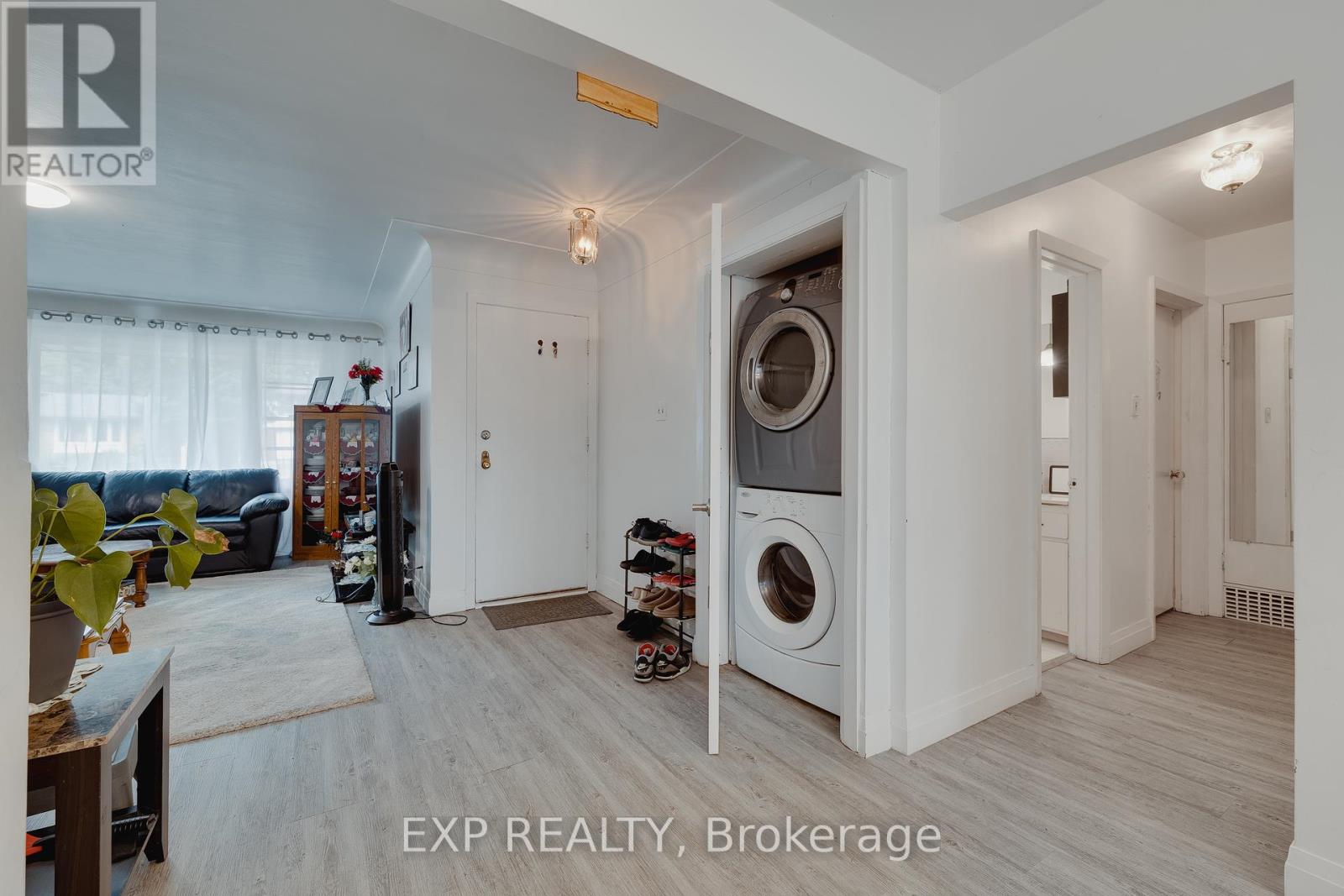 Photo 3 of 189 Gatewood Road, Kitchener ON