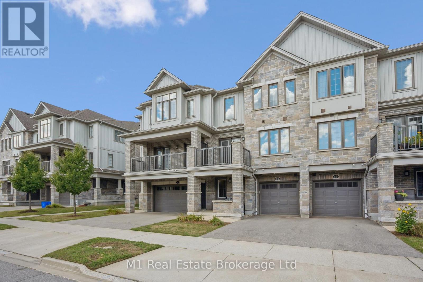 Photo 29 of 13 Meadowridge Street, Kitchener ON