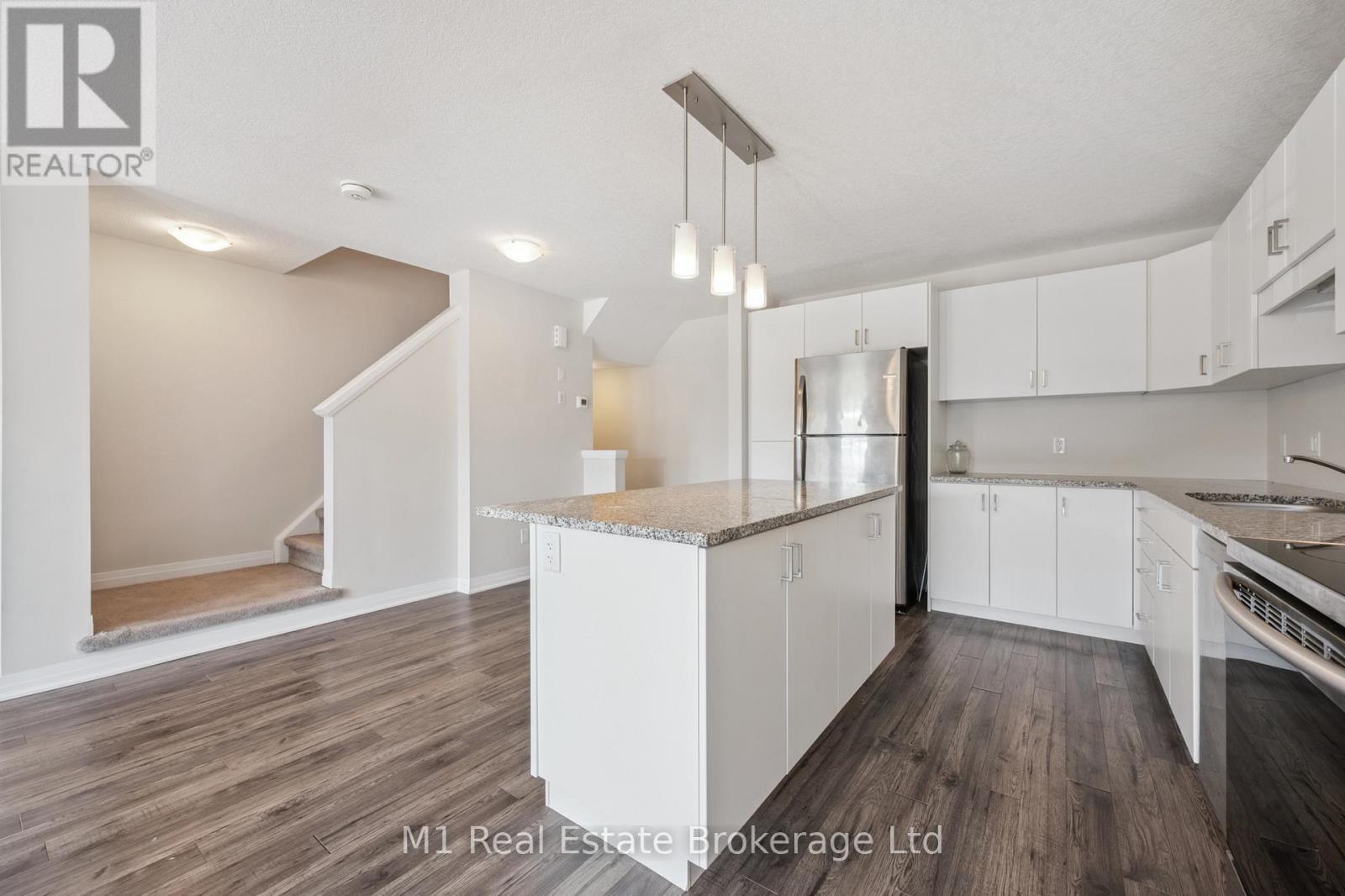 Photo 14 of 13 Meadowridge Street, Kitchener ON