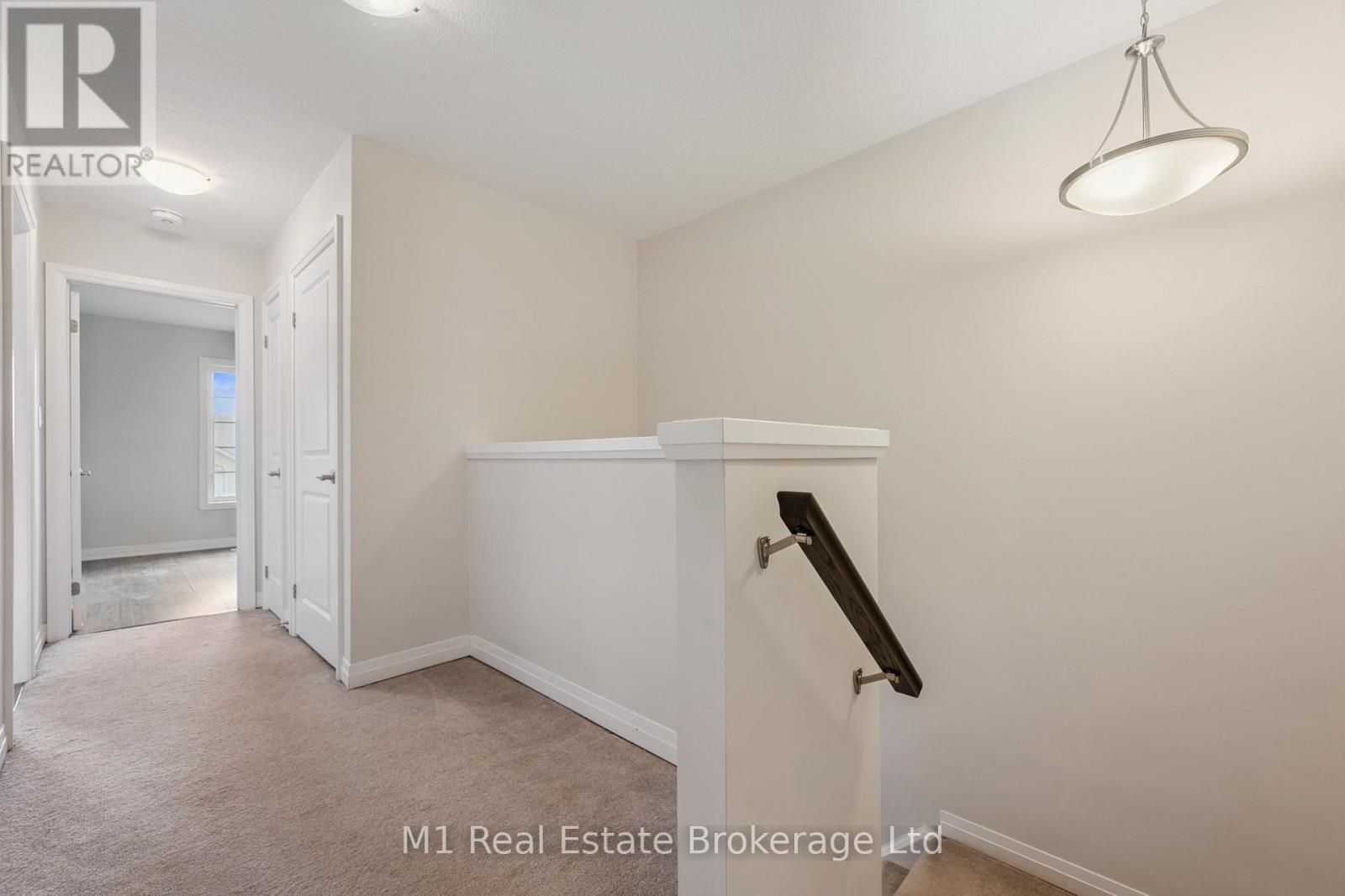 Photo 33 of 13 Meadowridge Street, Kitchener ON