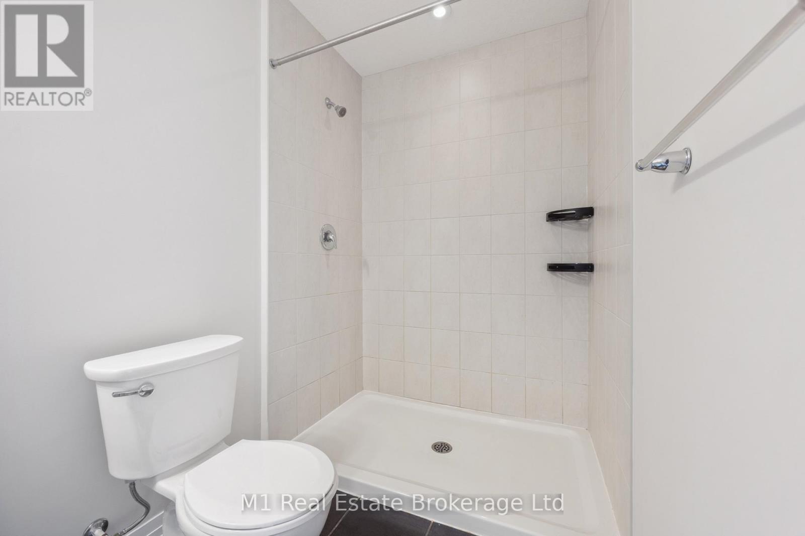 Photo 4 of 13 Meadowridge Street, Kitchener ON