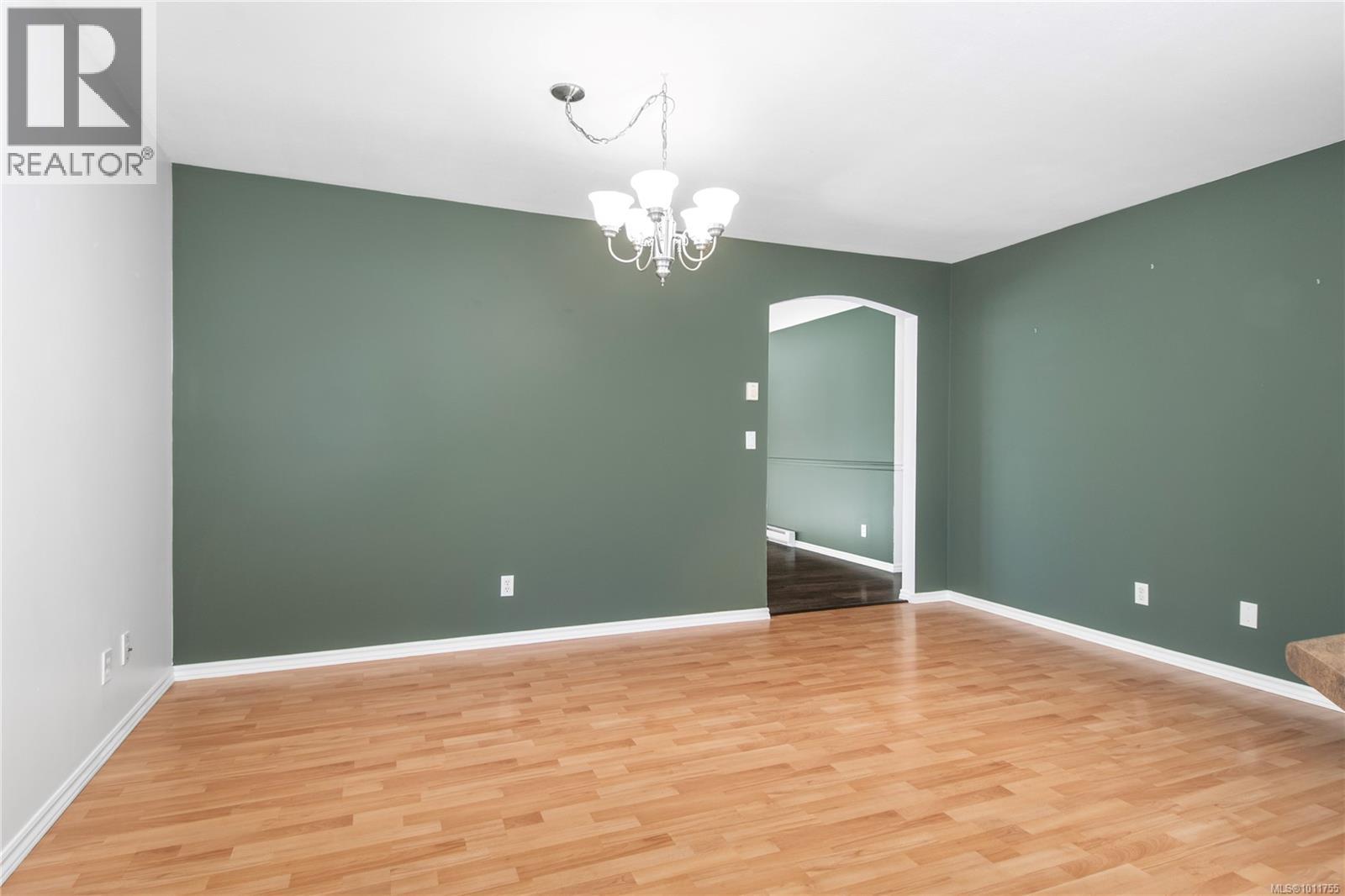 Photo 10 of 76 Mcphedran Rd, Campbell River BC