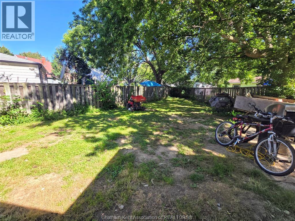 Photo 21 of 155 Sunnyside Avenue, Chatham ON