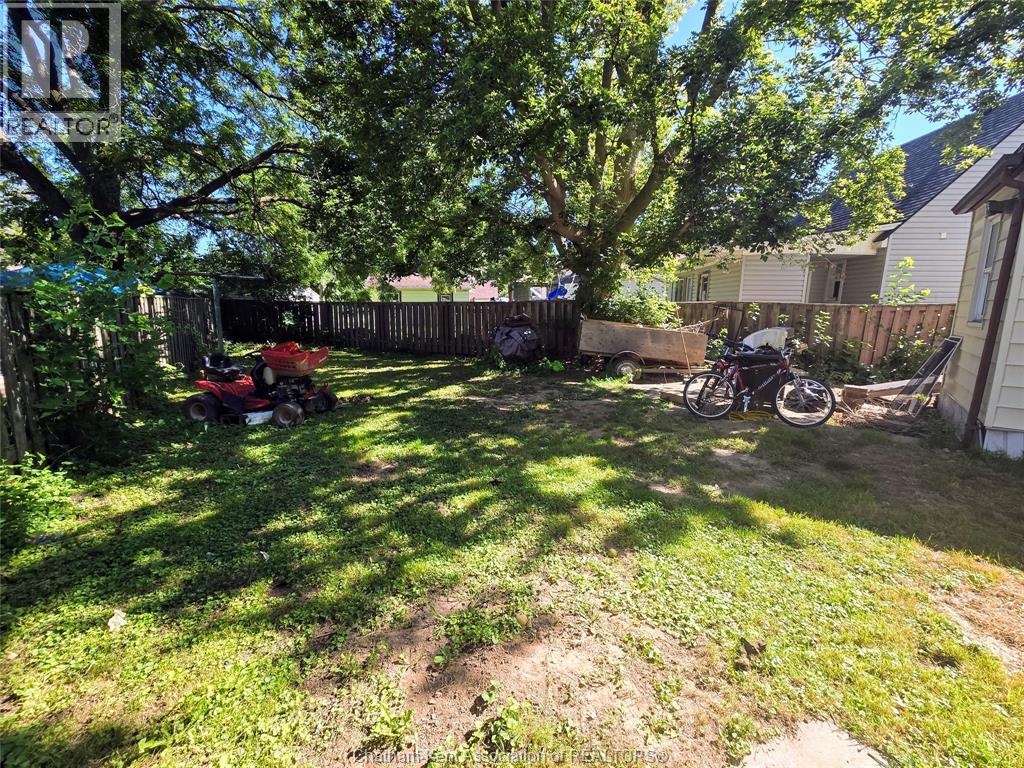 Photo 19 of 155 Sunnyside Avenue, Chatham ON
