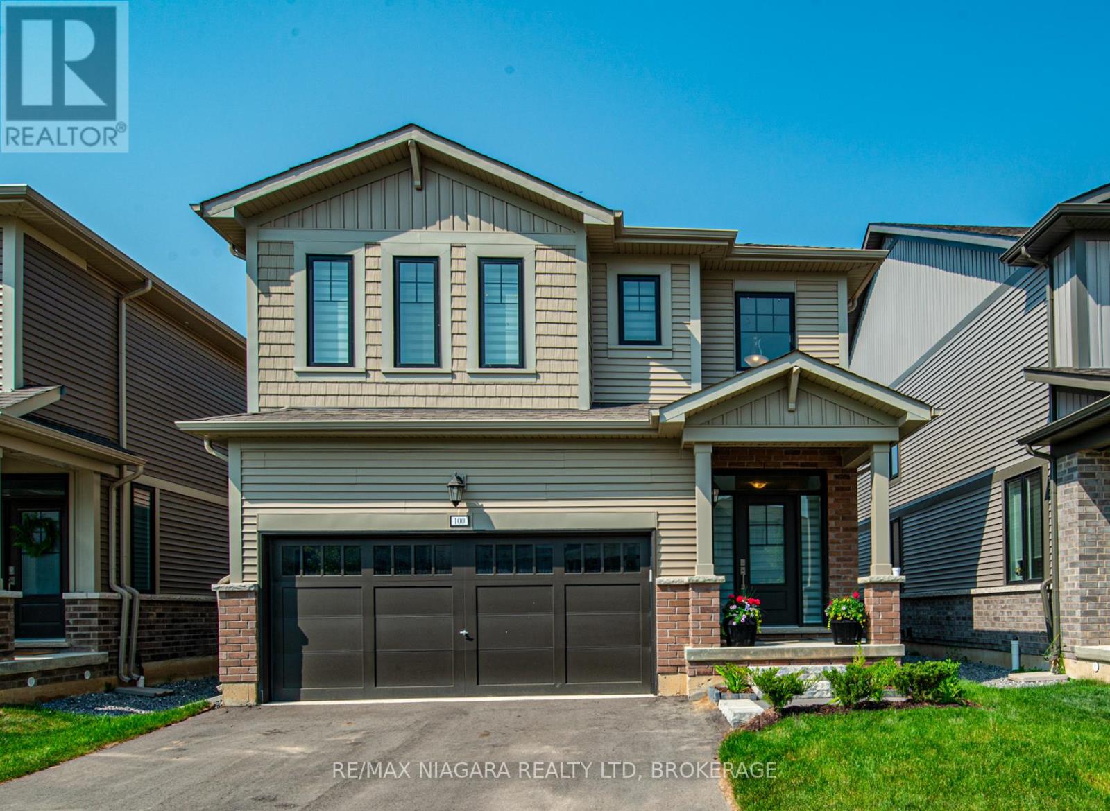 Photo 30 of 100 Blackbird Way, Hamilton ON
