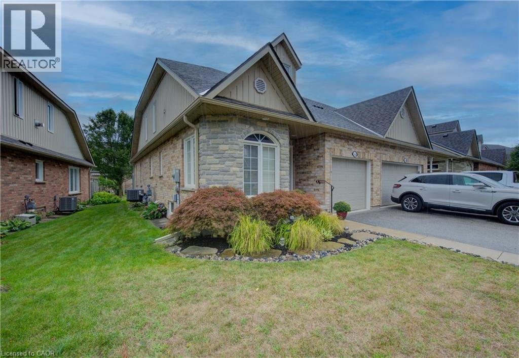 Photo 2 of 350 Doon Valley Drive Unit 11 D, Kitchener ON