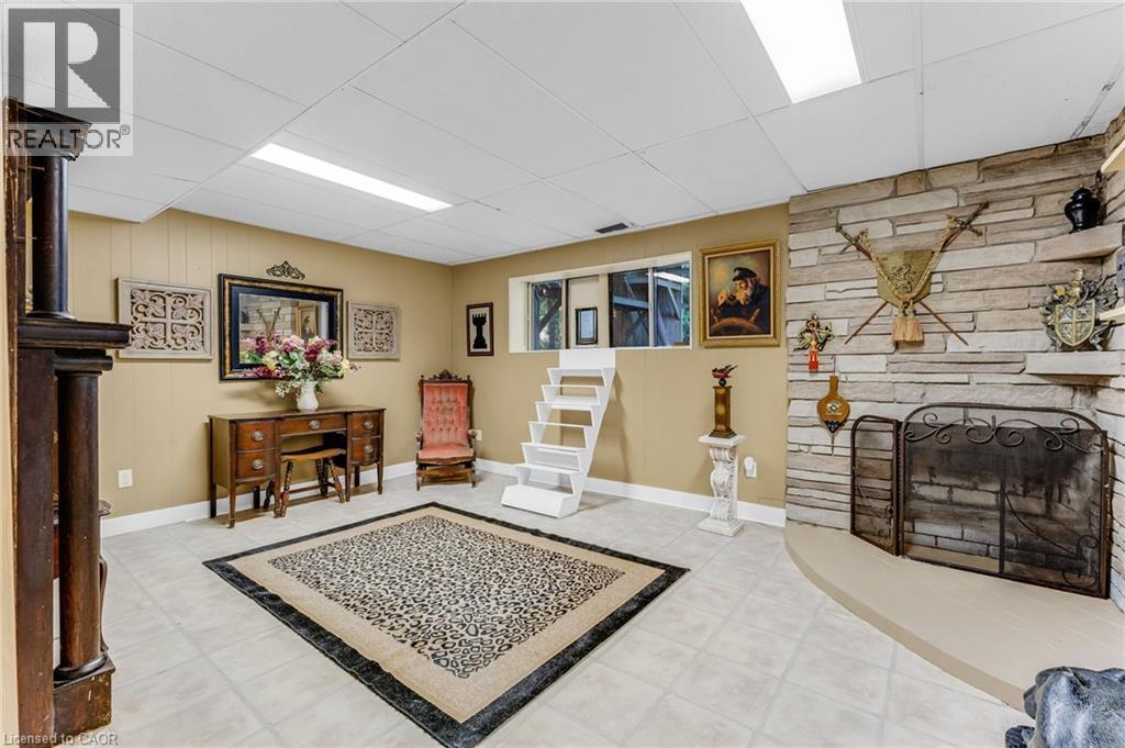 Photo 11 of 4200 Eastdale Drive, Beamsville ON