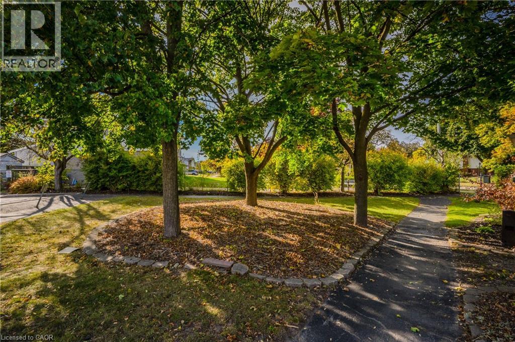 Photo 21 of 337 Kingswood Drive Unit 12, Kitchener ON