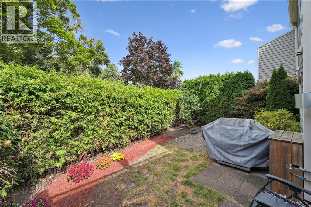 Photo 4 of 337 Kingswood Drive Unit 12, Kitchener ON