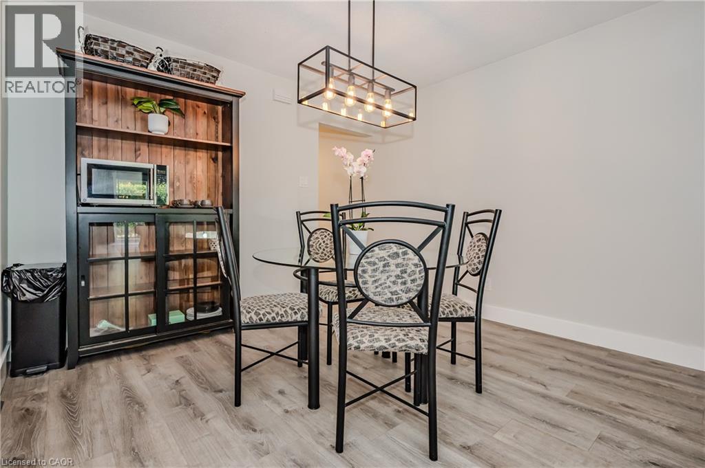 Photo 24 of 337 Kingswood Drive Unit 12, Kitchener ON