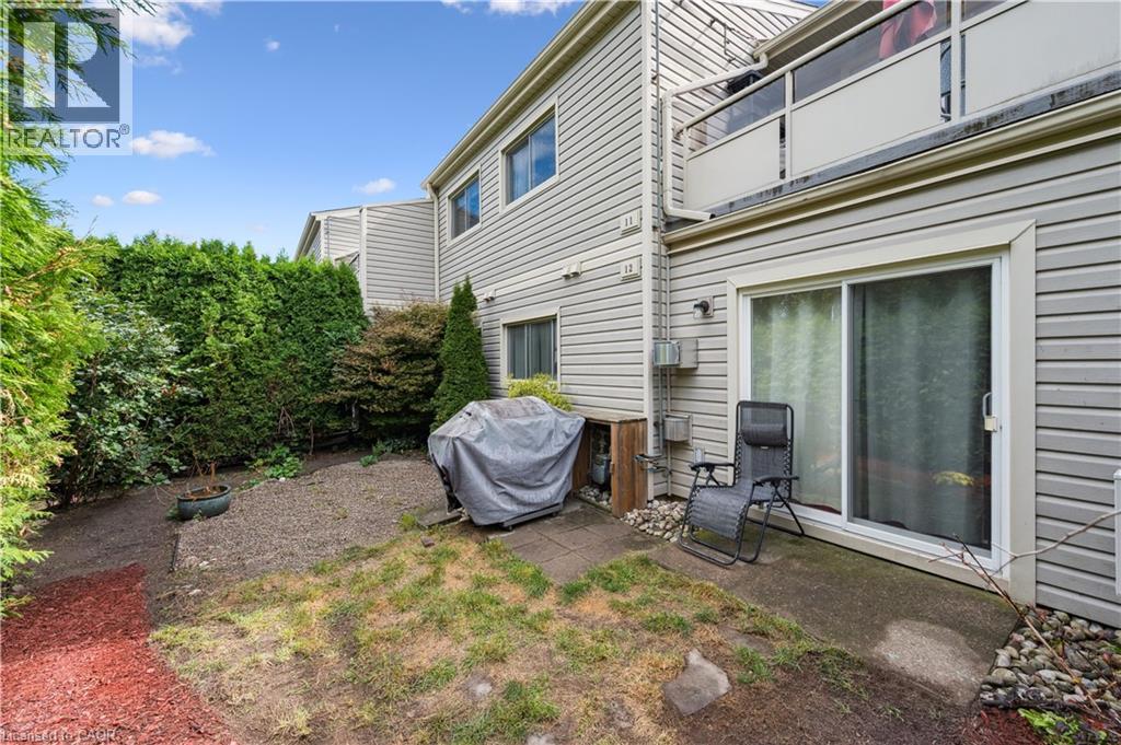 Photo 30 of 337 Kingswood Drive Unit 12, Kitchener ON