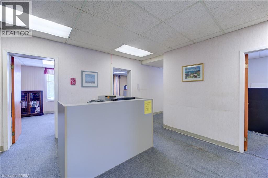 Photo 29 of 73 Chatham Street, Brantford ON