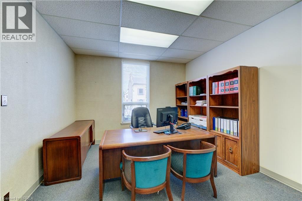 Photo 13 of 73 Chatham Street, Brantford ON