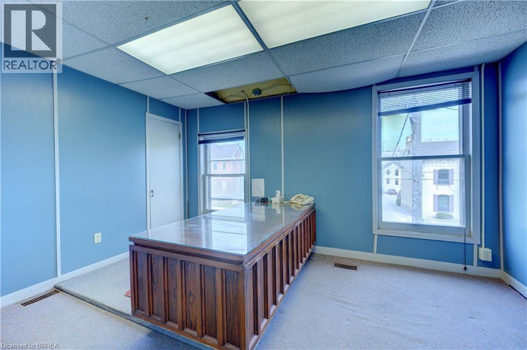 Photo 18 of 73 Chatham Street, Brantford ON