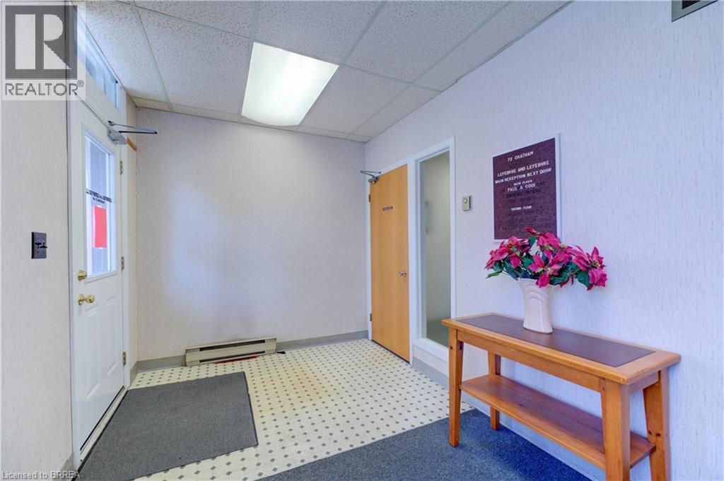 Photo 28 of 73 Chatham Street, Brantford ON