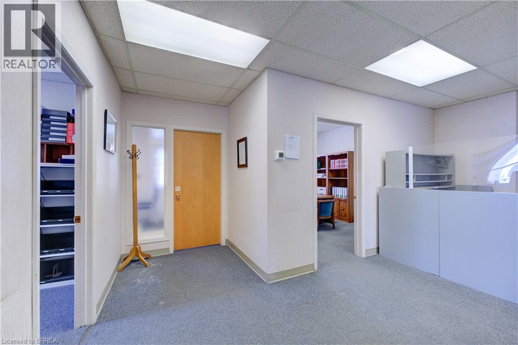 Photo 9 of 73 Chatham Street, Brantford ON