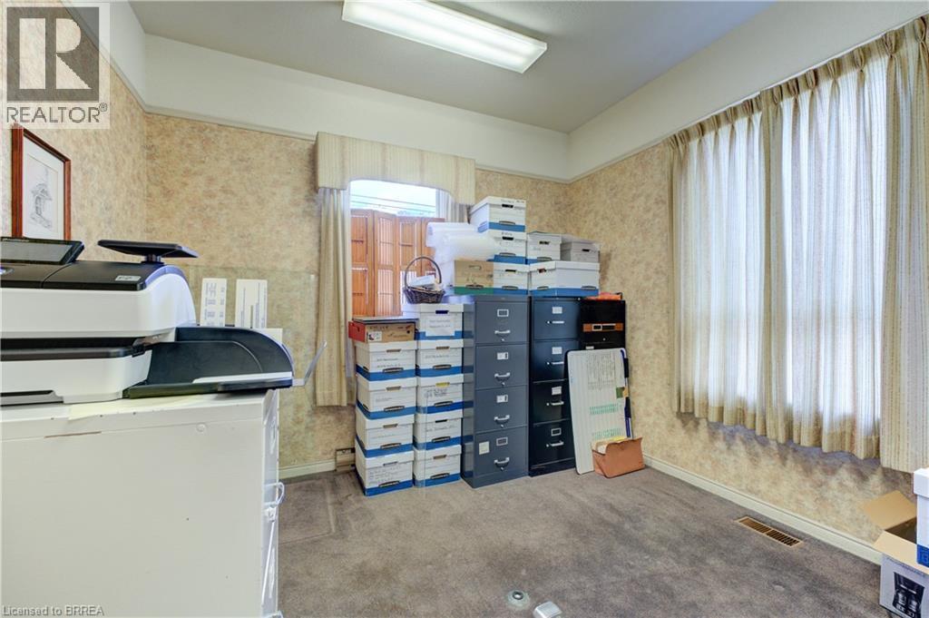 Photo 32 of 75 Chatham Street, Brantford ON