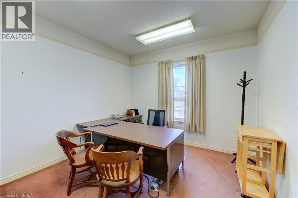 Photo 25 of 75 Chatham Street, Brantford ON