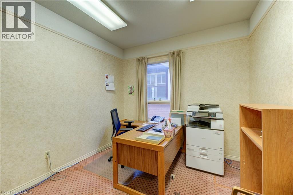 Photo 9 of 75 Chatham Street, Brantford ON