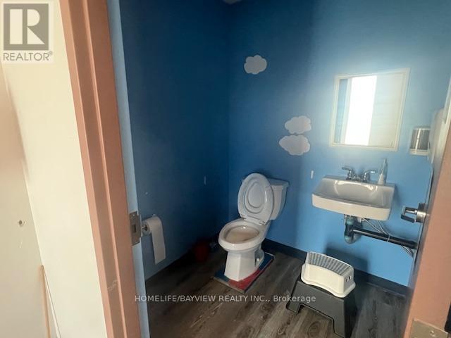 Photo 3 of 13 50 Anderson Avenue, Markham ON
