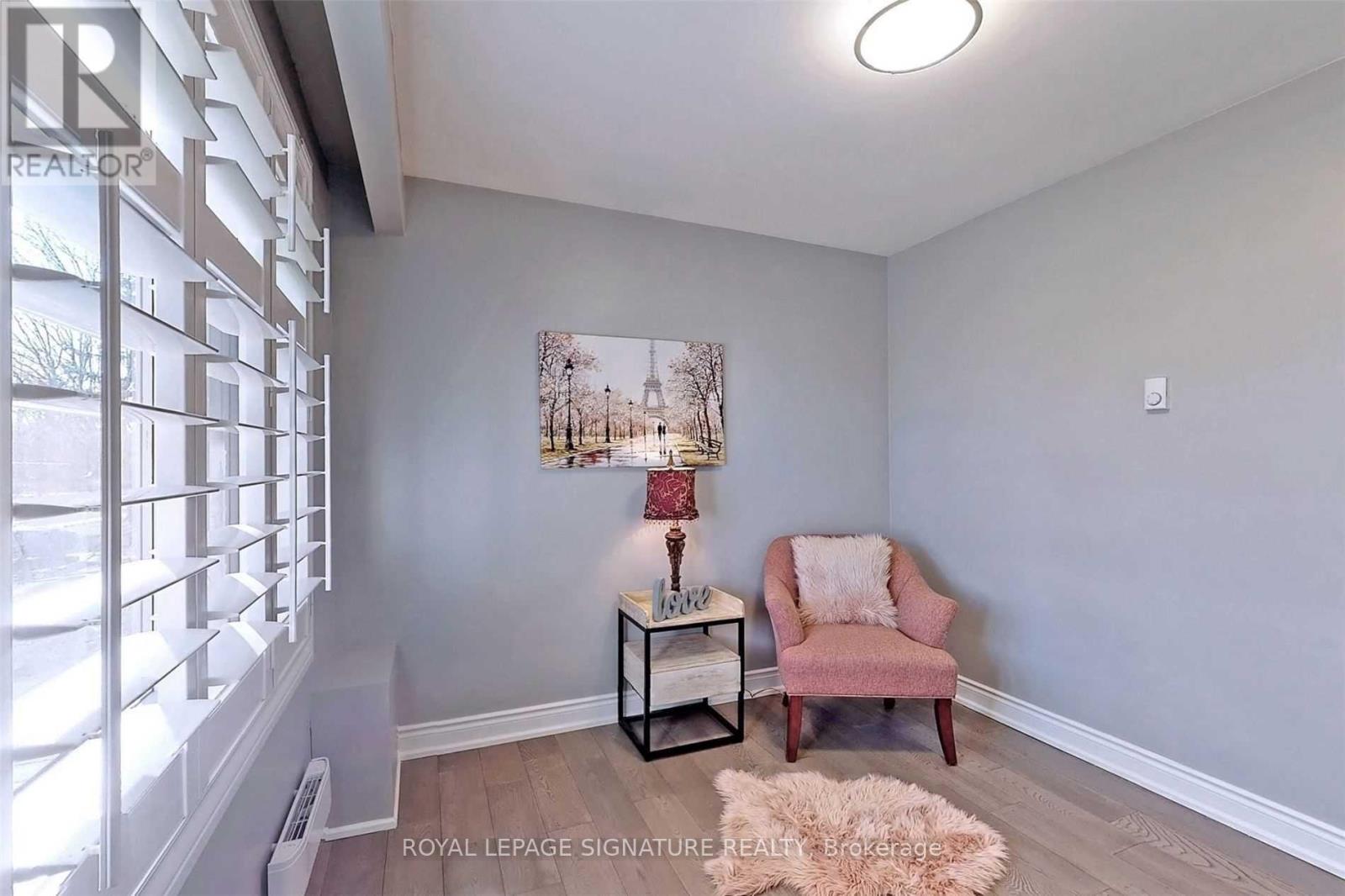 Photo 26 of 6 Bonacres Avenue, Toronto ON