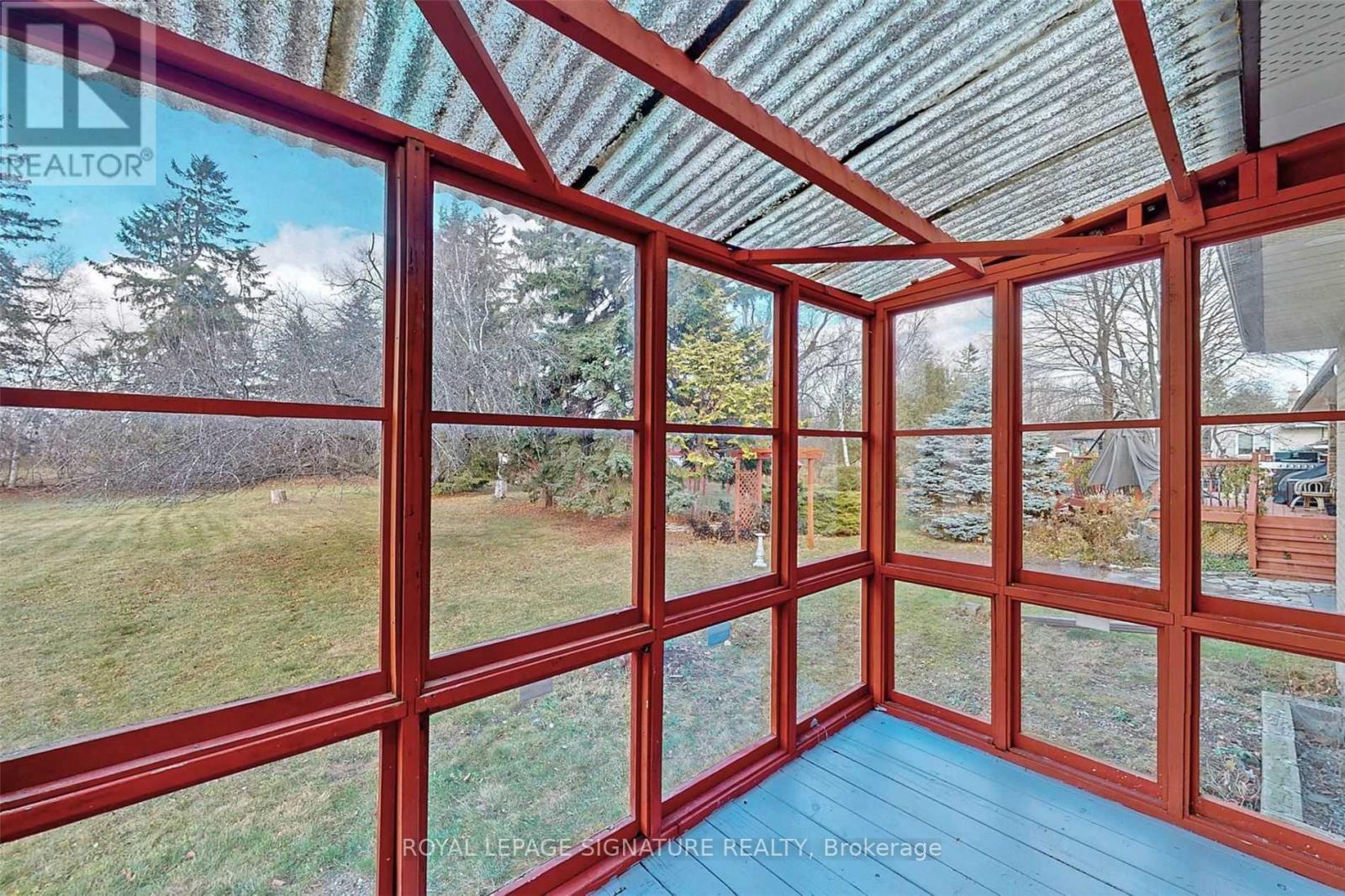 Photo 25 of 6 Bonacres Avenue, Toronto ON
