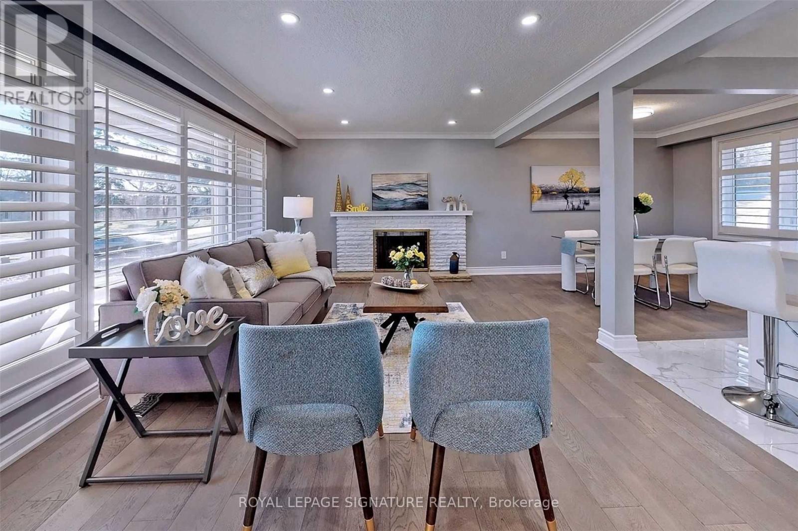 Photo 15 of 6 Bonacres Avenue, Toronto ON