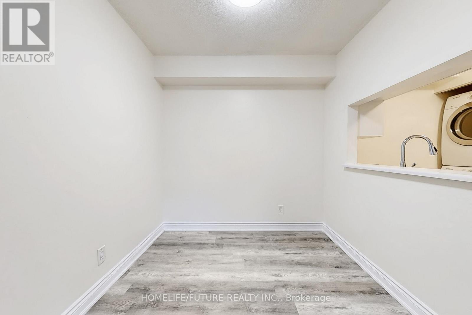 Photo 20 of 913 95 Trailwood Drive, Mississauga ON