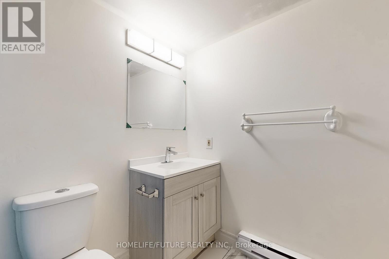 Photo 36 of 913 95 Trailwood Drive, Mississauga ON