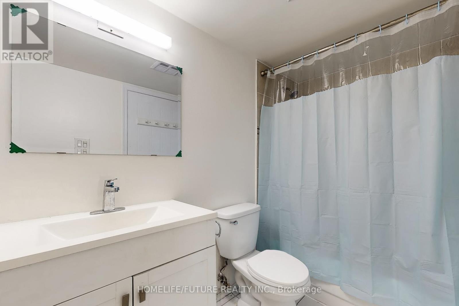 Photo 45 of 913 95 Trailwood Drive, Mississauga ON