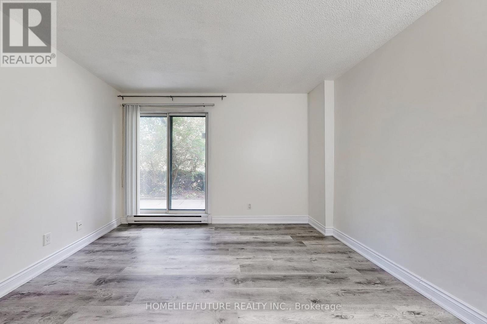 Photo 32 of 913 95 Trailwood Drive, Mississauga ON