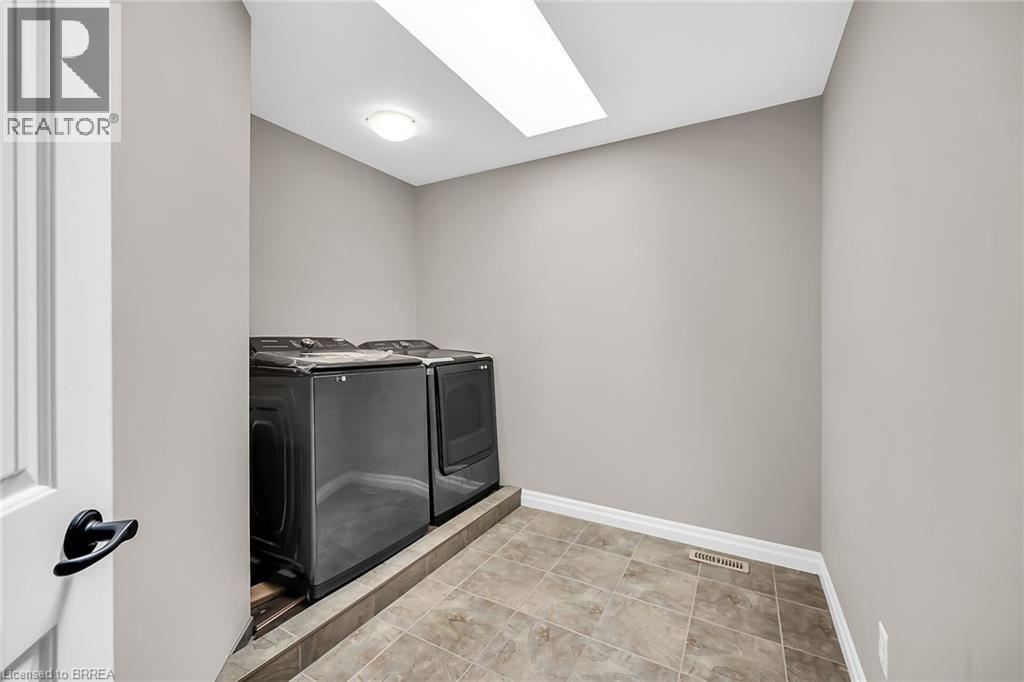 Photo 26 of 505 Lakeview Drive, Woodstock ON