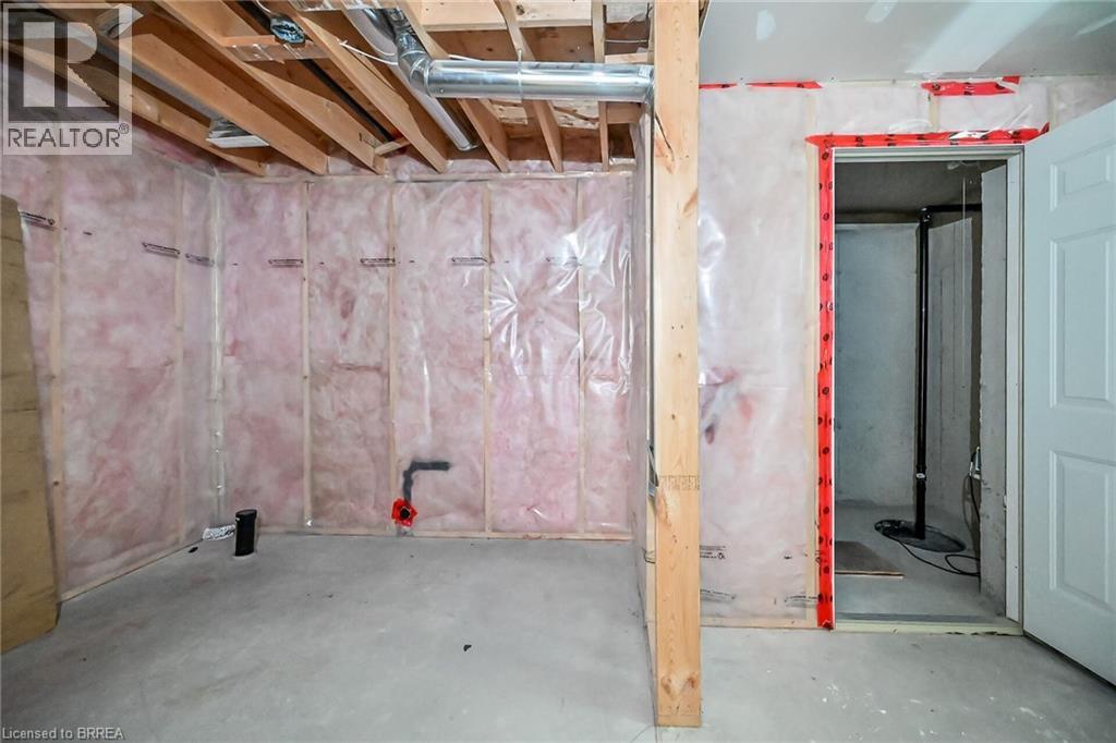 Photo 36 of 505 Lakeview Drive, Woodstock ON