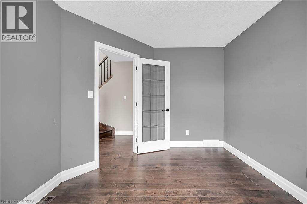 Photo 34 of 505 Lakeview Drive, Woodstock ON