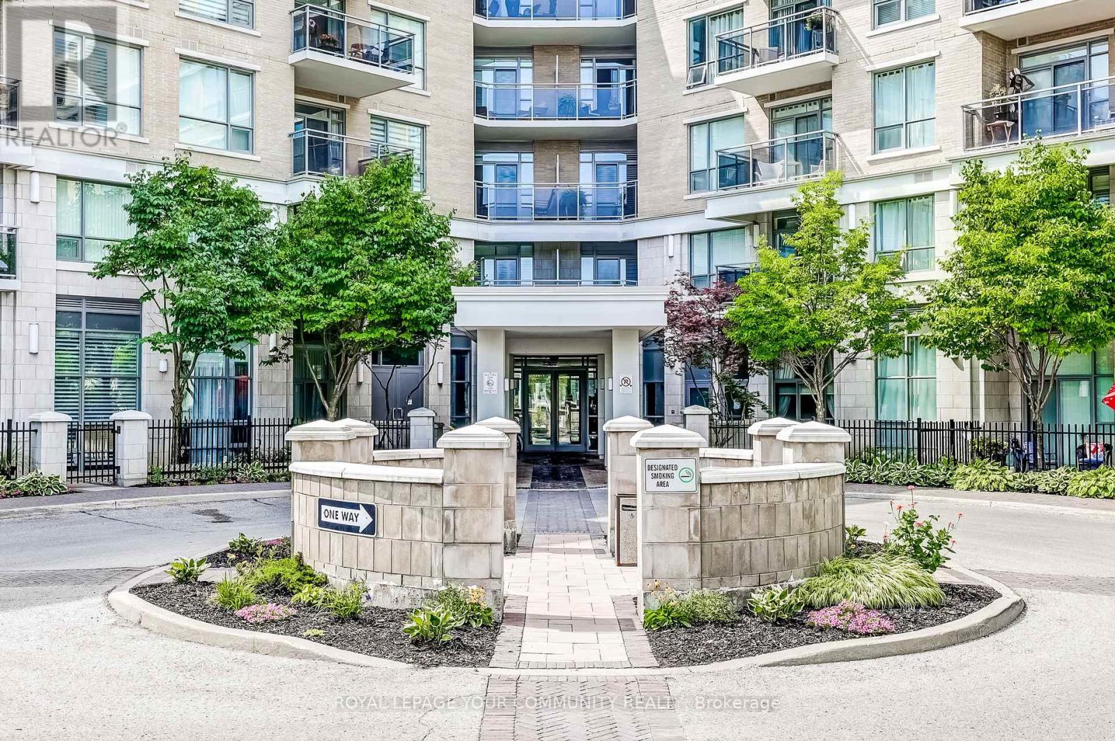 Photo 42 of 306 111 Civic Square Gate, Aurora ON