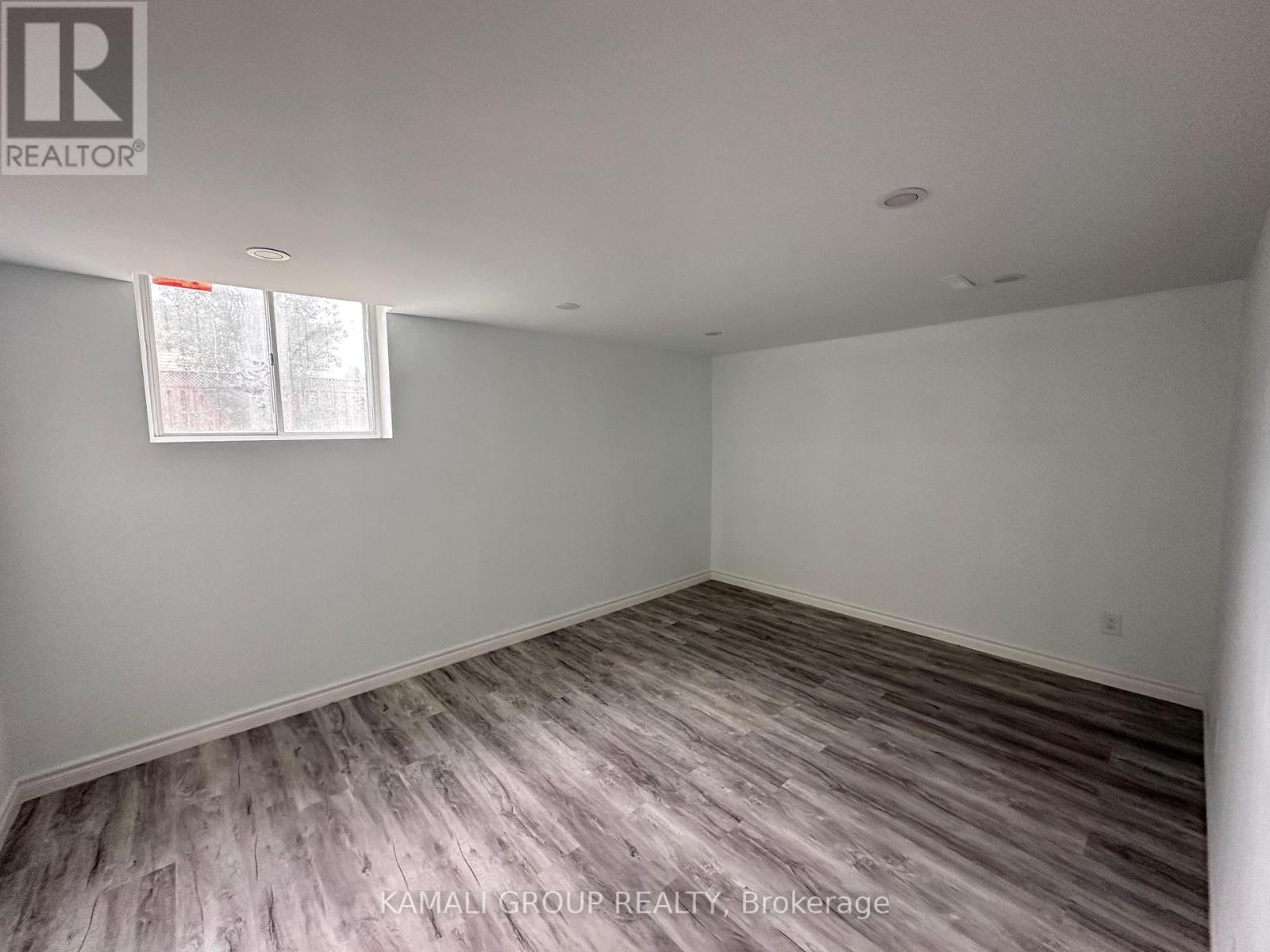 Photo 9 of Bsmt 25 Lewin Crescent, Ajax ON