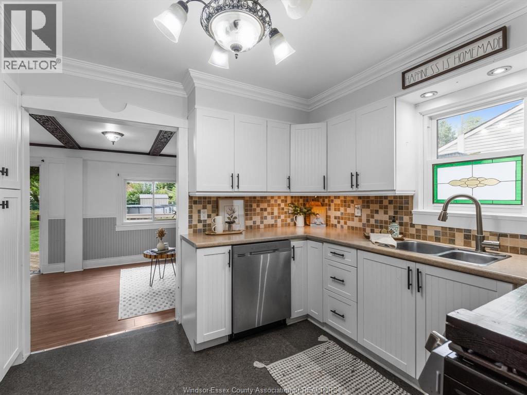 Photo 22 of 1303 Torquay Drive, Kingsville ON