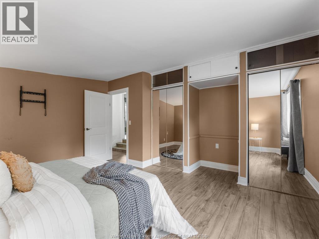 Photo 29 of 1303 Torquay Drive, Kingsville ON