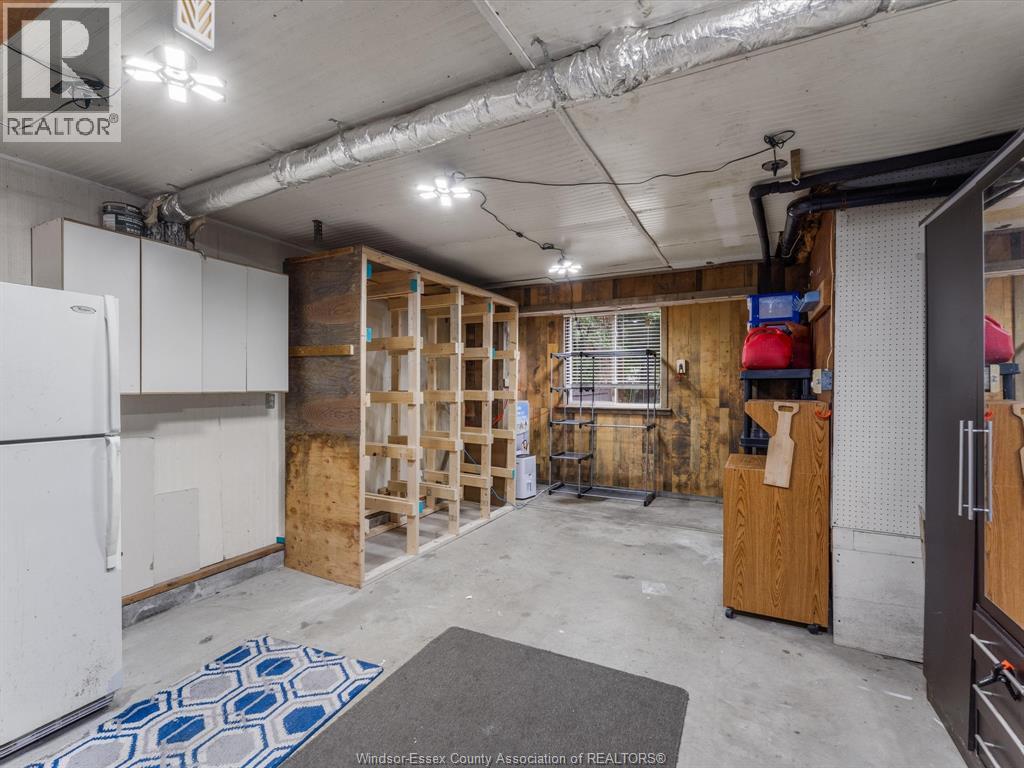 Photo 13 of 1303 Torquay Drive, Kingsville ON