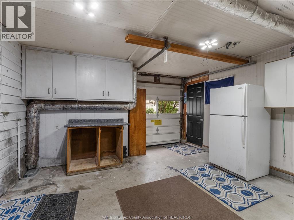 Photo 8 of 1303 Torquay Drive, Kingsville ON