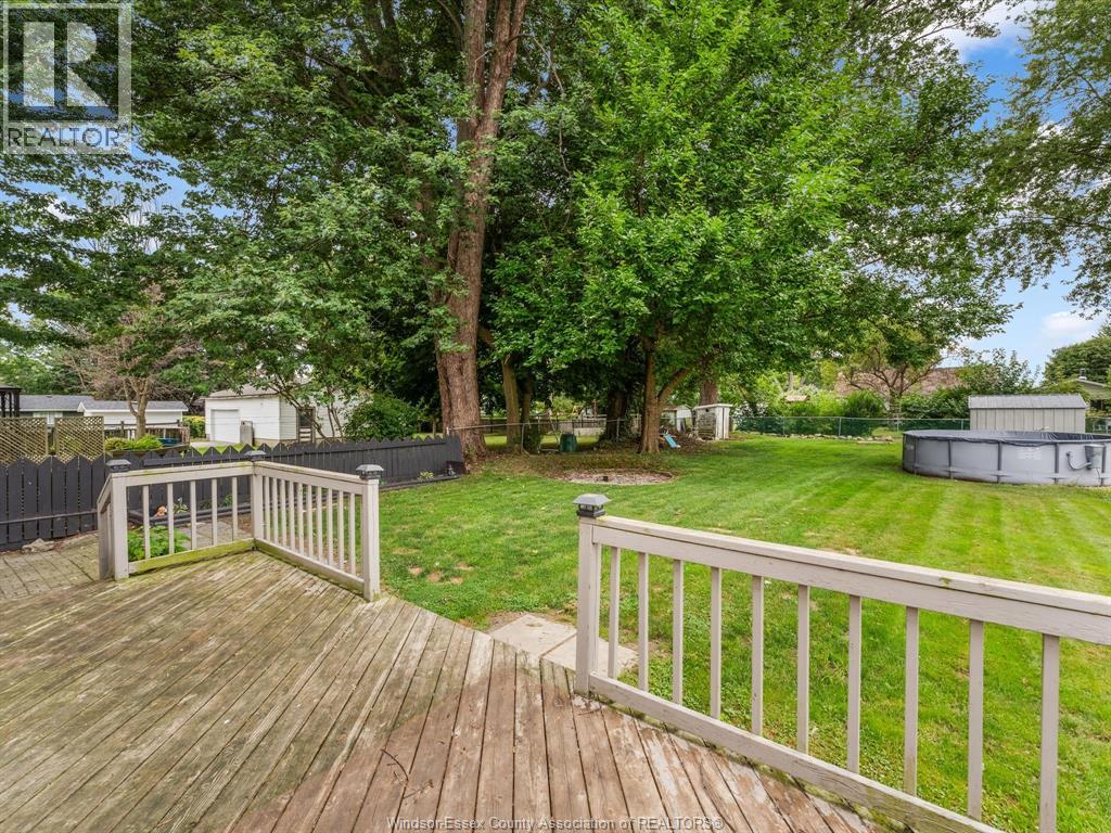 Photo 5 of 1303 Torquay Drive, Kingsville ON