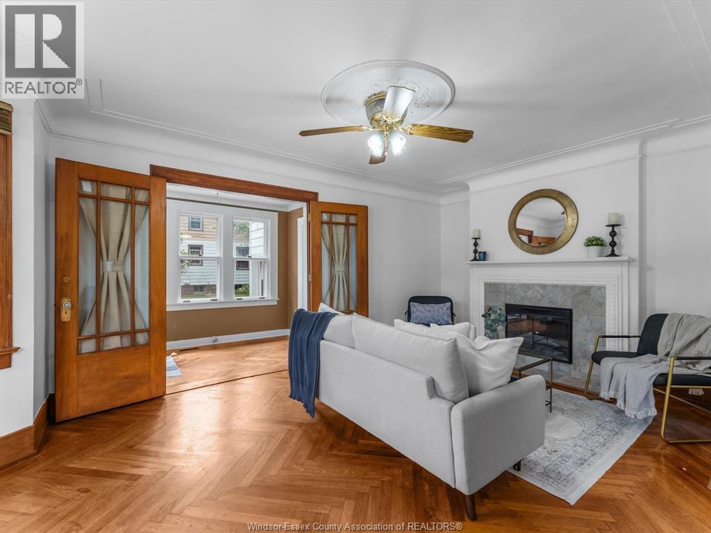 Photo 34 of 1303 Torquay Drive, Kingsville ON